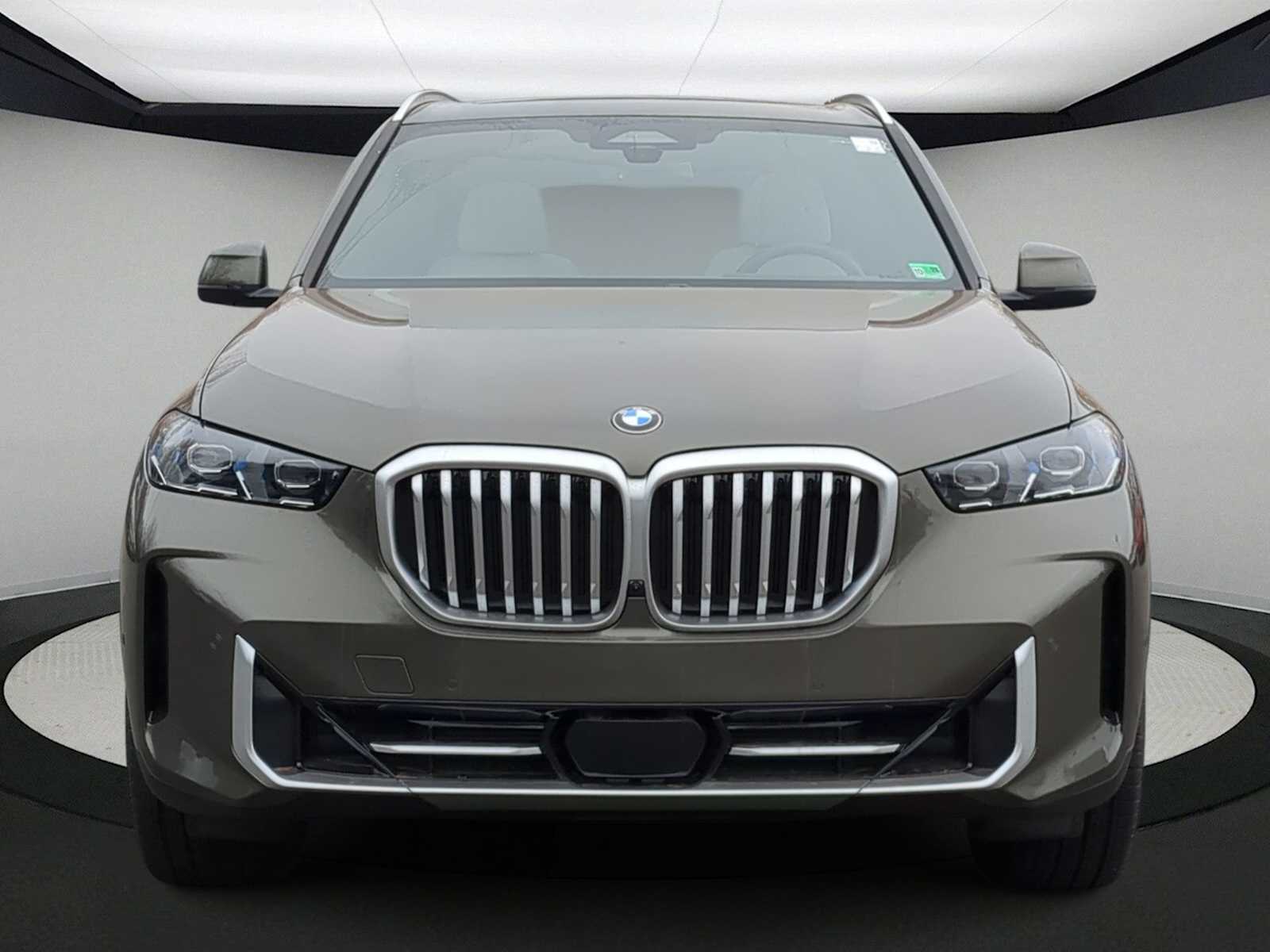 Thumbnail: 2026 BMW X5 - 3