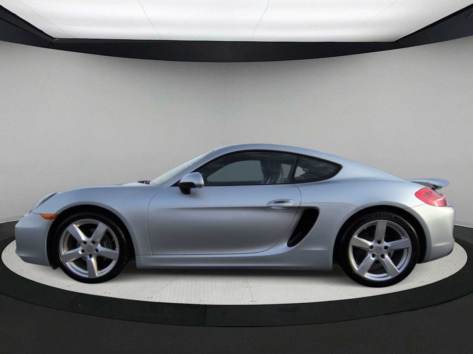 Thumbnail: 2016 Porsche Cayman - 5