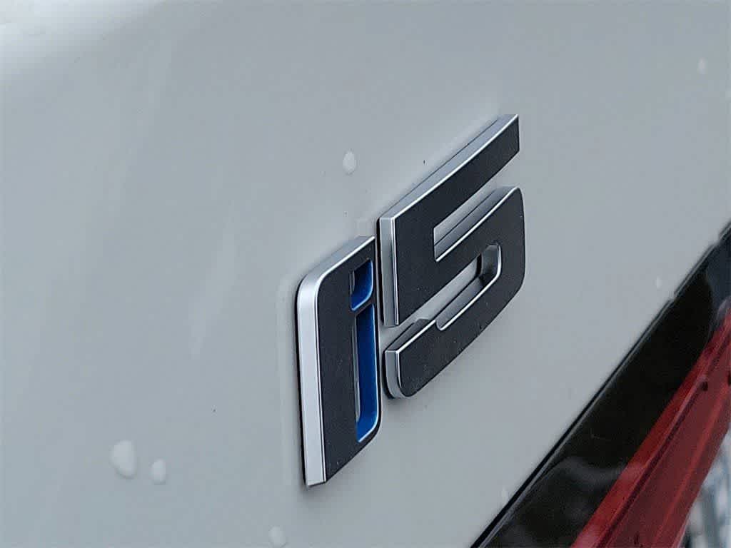 Thumbnail: 2024 BMW i5 - 11