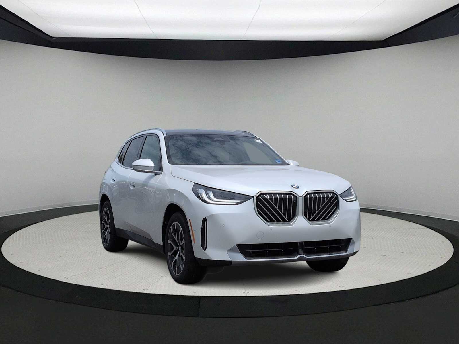 Thumbnail: 2026 BMW X3 - 2
