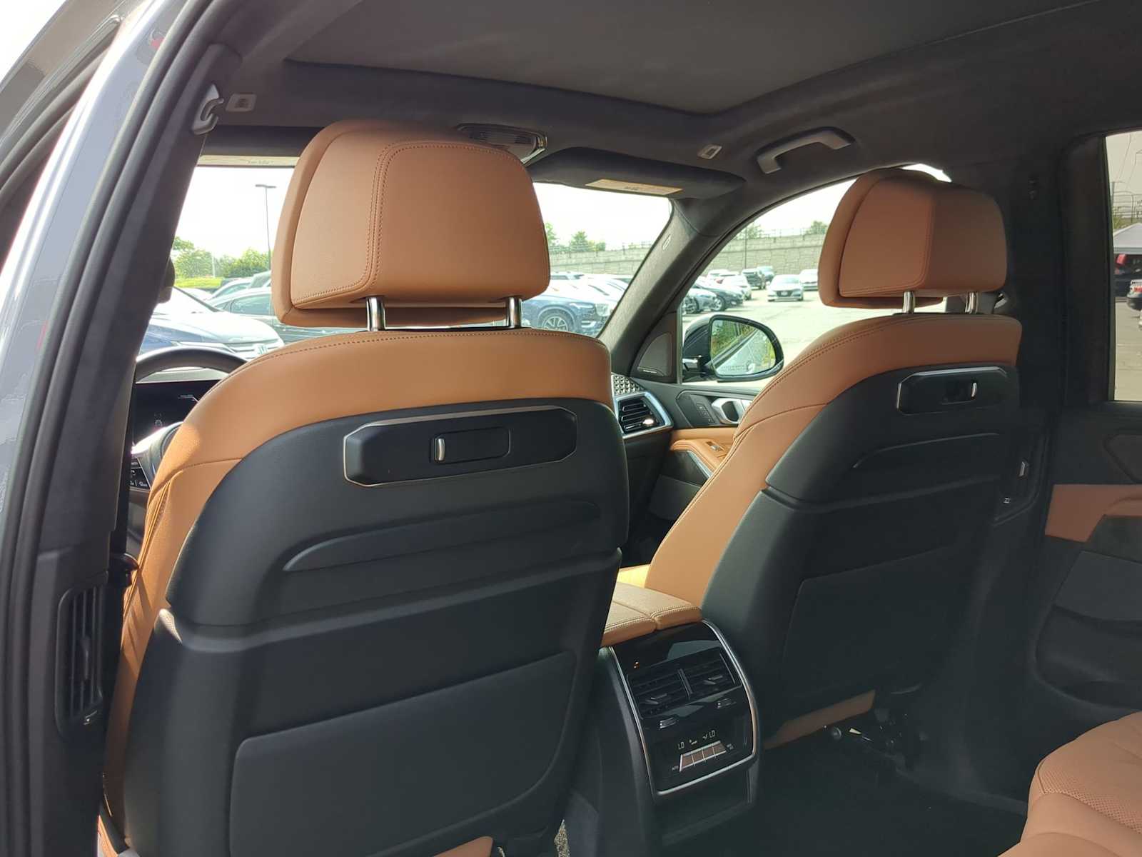 Thumbnail: 2024 BMW X7 - 19