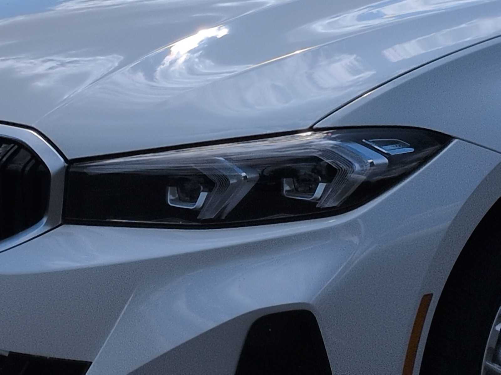Thumbnail: 2025 BMW 3 Series - 12