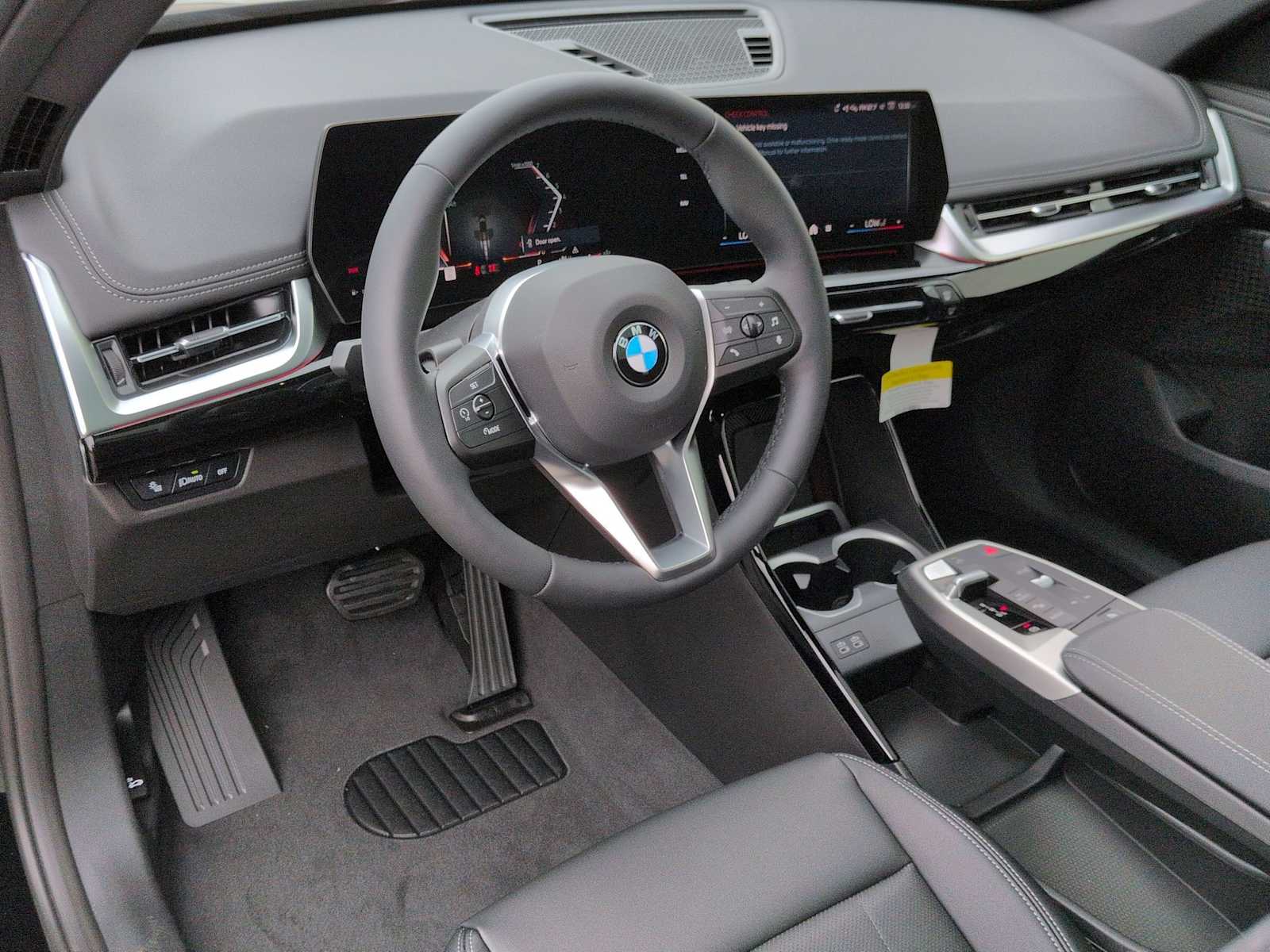 Thumbnail: 2026 BMW X1 - 10
