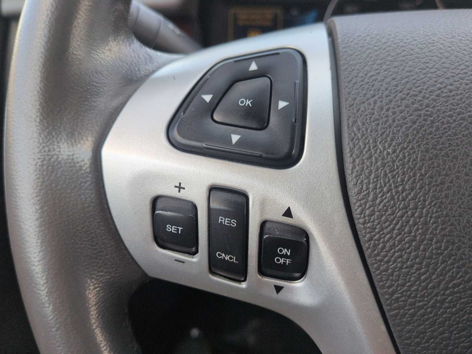 Thumbnail: 2013 Ford Edge - 24