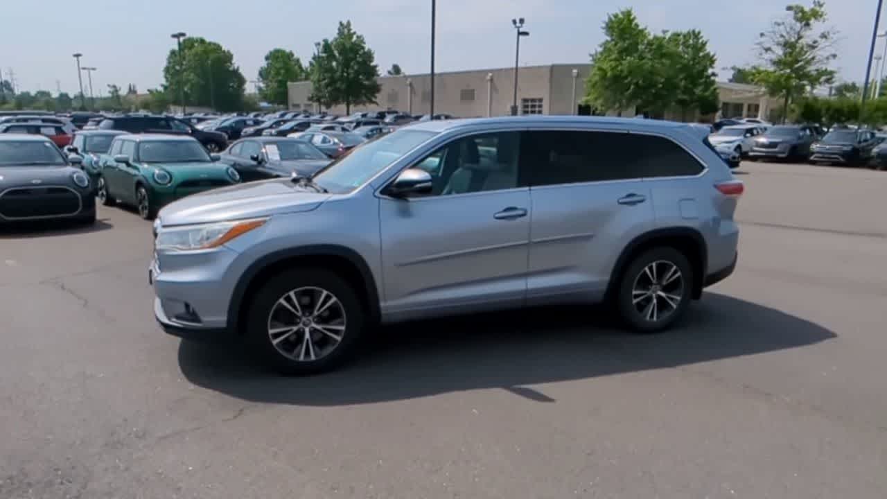 Thumbnail: 2016 Toyota Highlander - 6