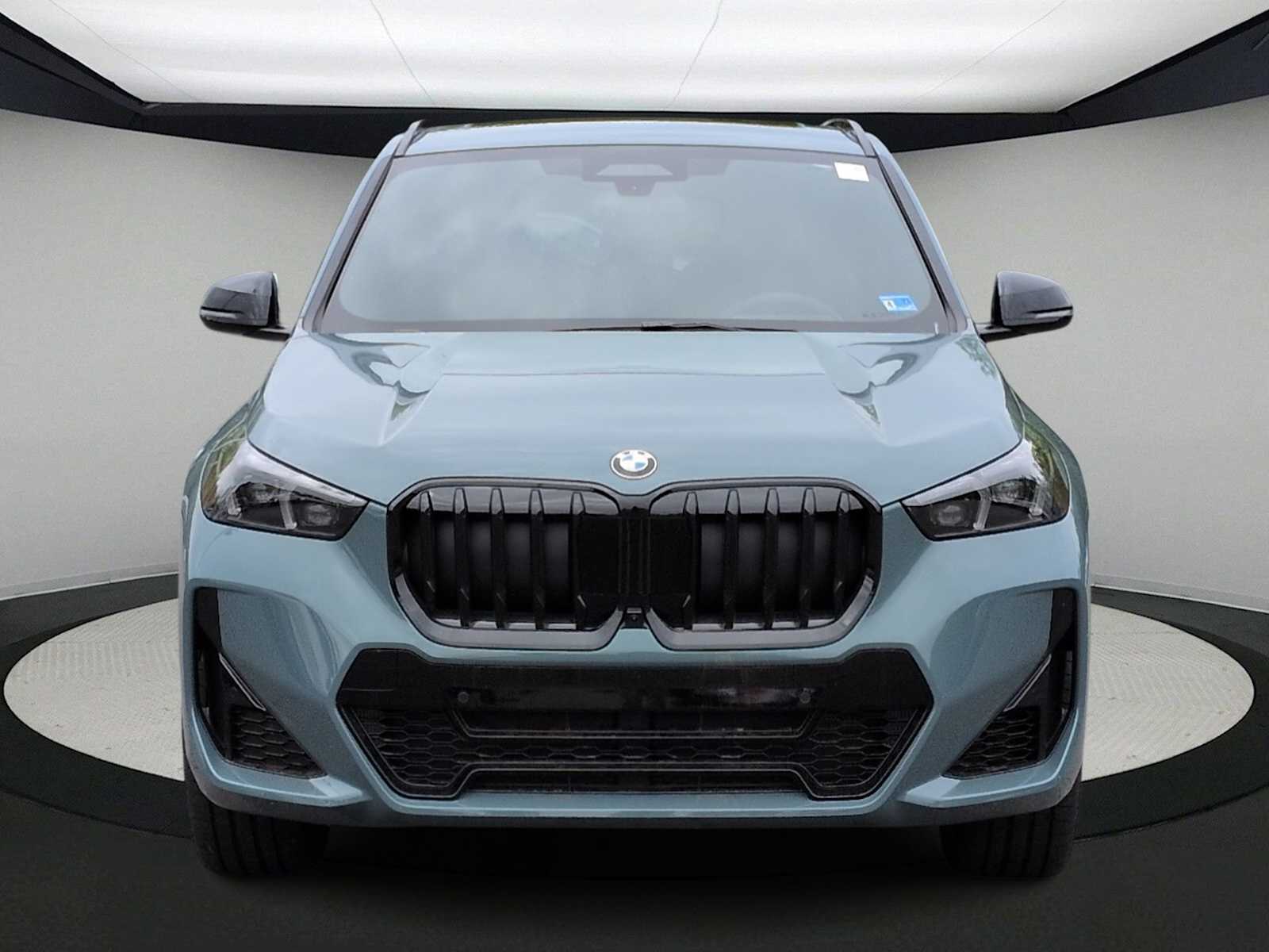 Thumbnail: 2026 BMW X1 - 3