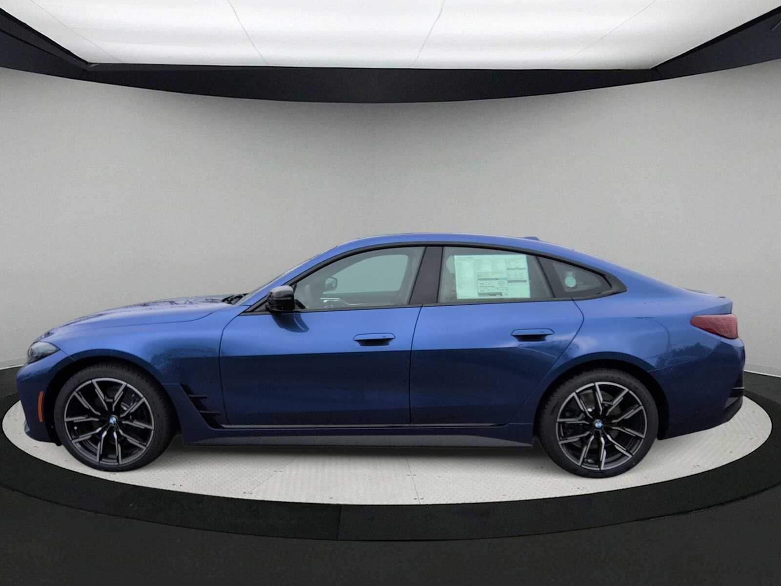 Thumbnail: 2026 BMW i4 - 4