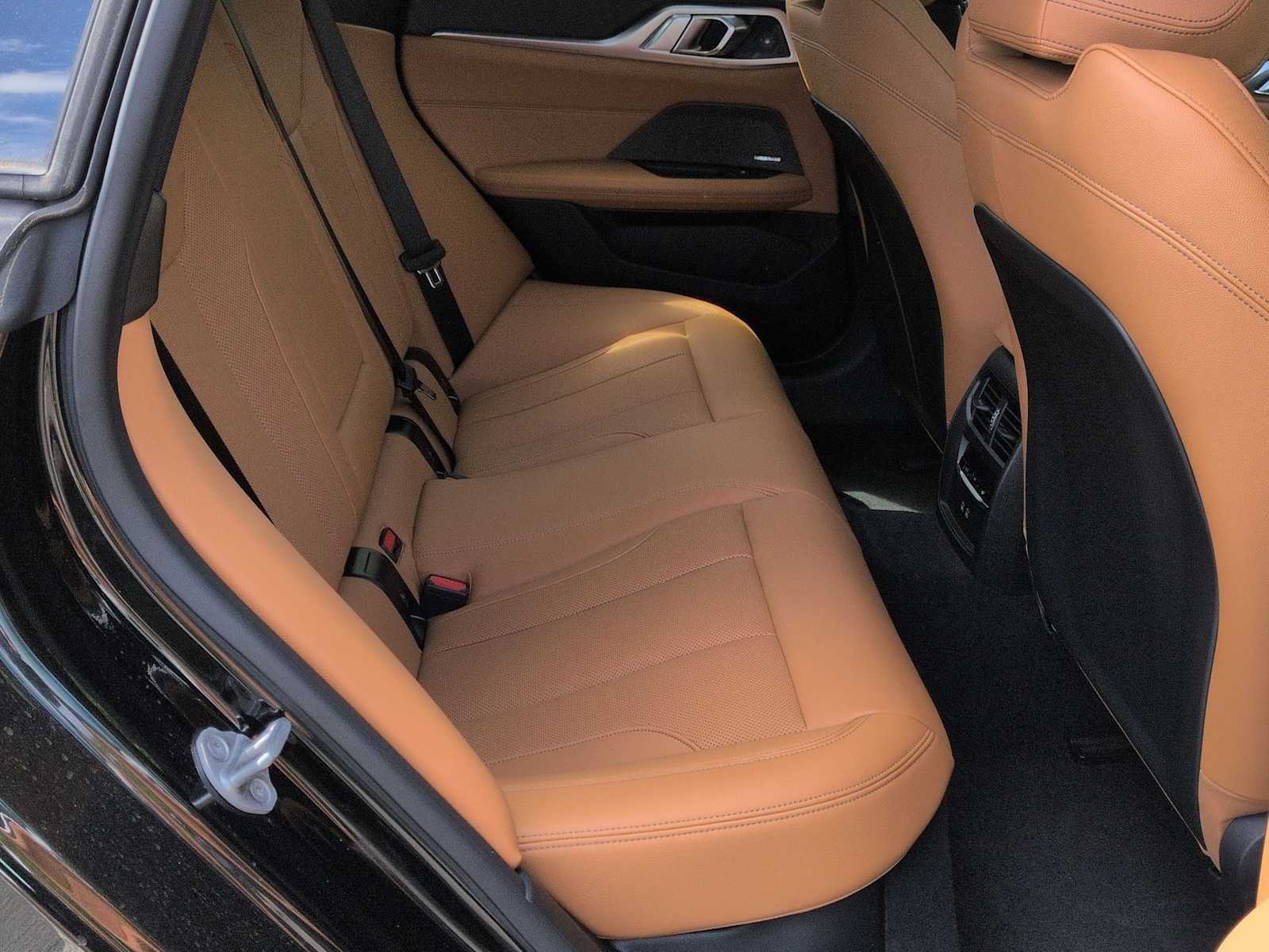 Thumbnail: 2026 BMW i4 - 22