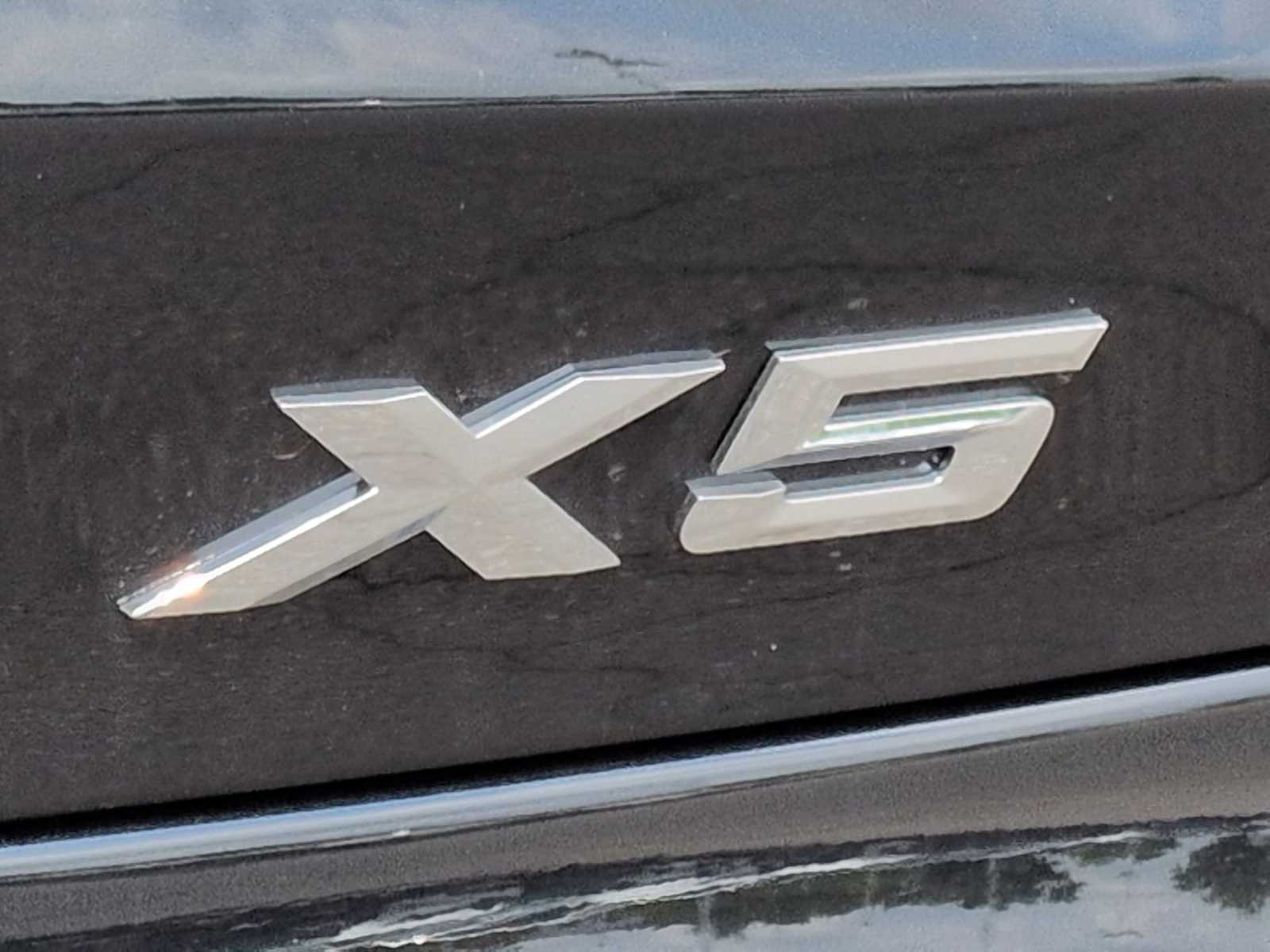 Thumbnail: 2026 BMW X5 - 13