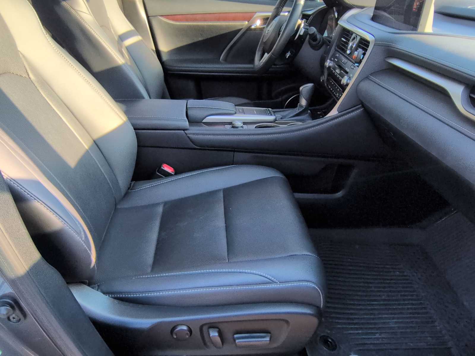 Thumbnail: 2022 Lexus RX - 23