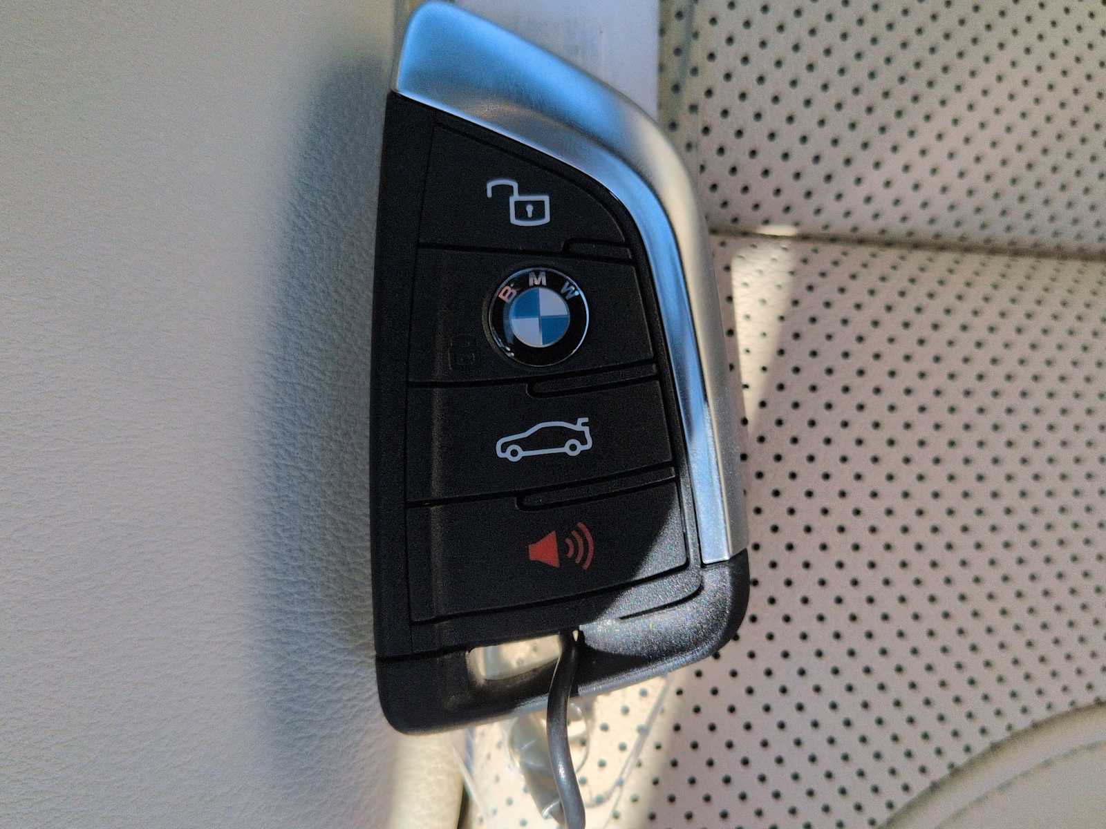 Thumbnail: 2026 BMW 3 Series - 37