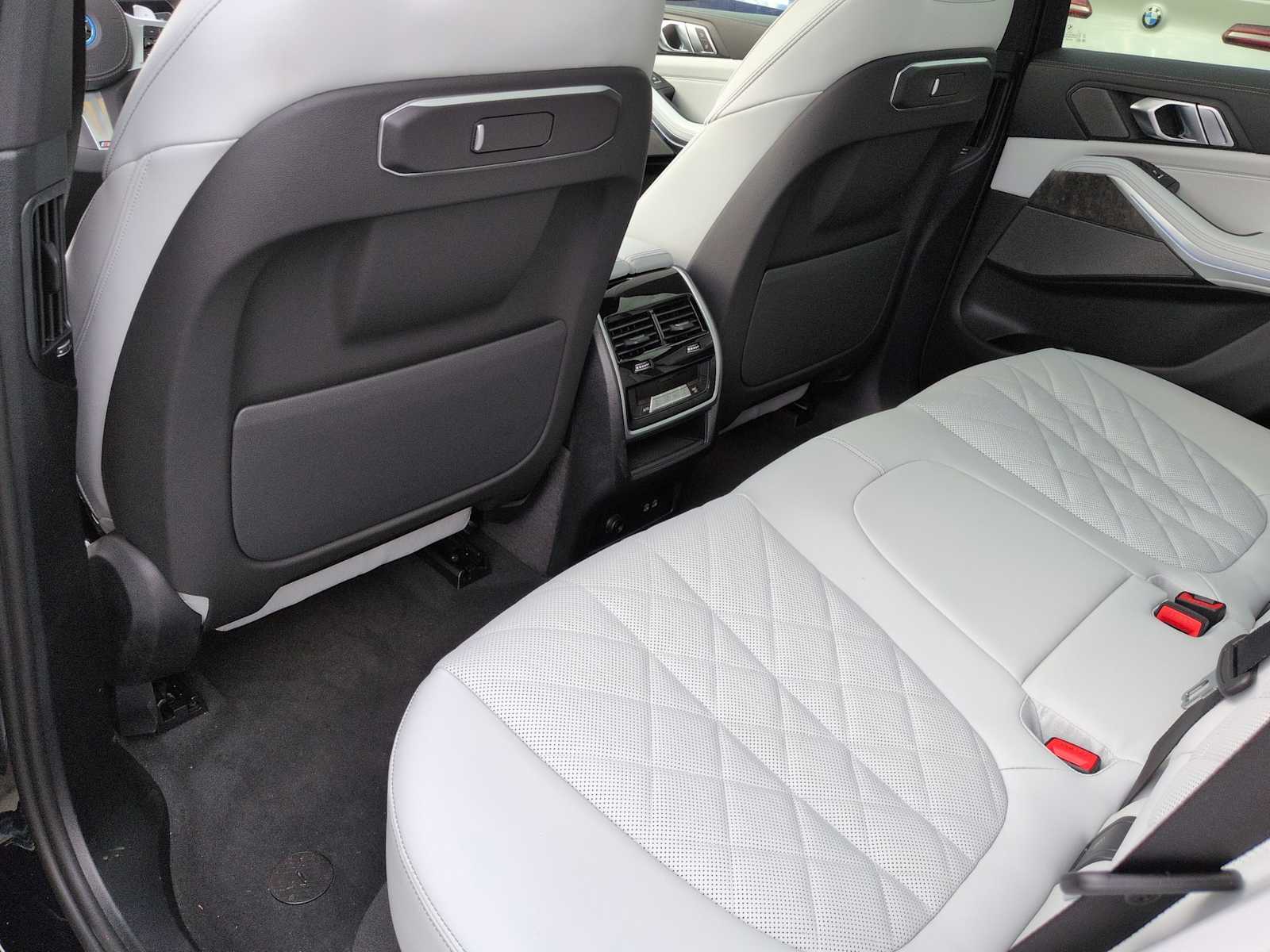 Thumbnail: 2026 BMW X5 - 19