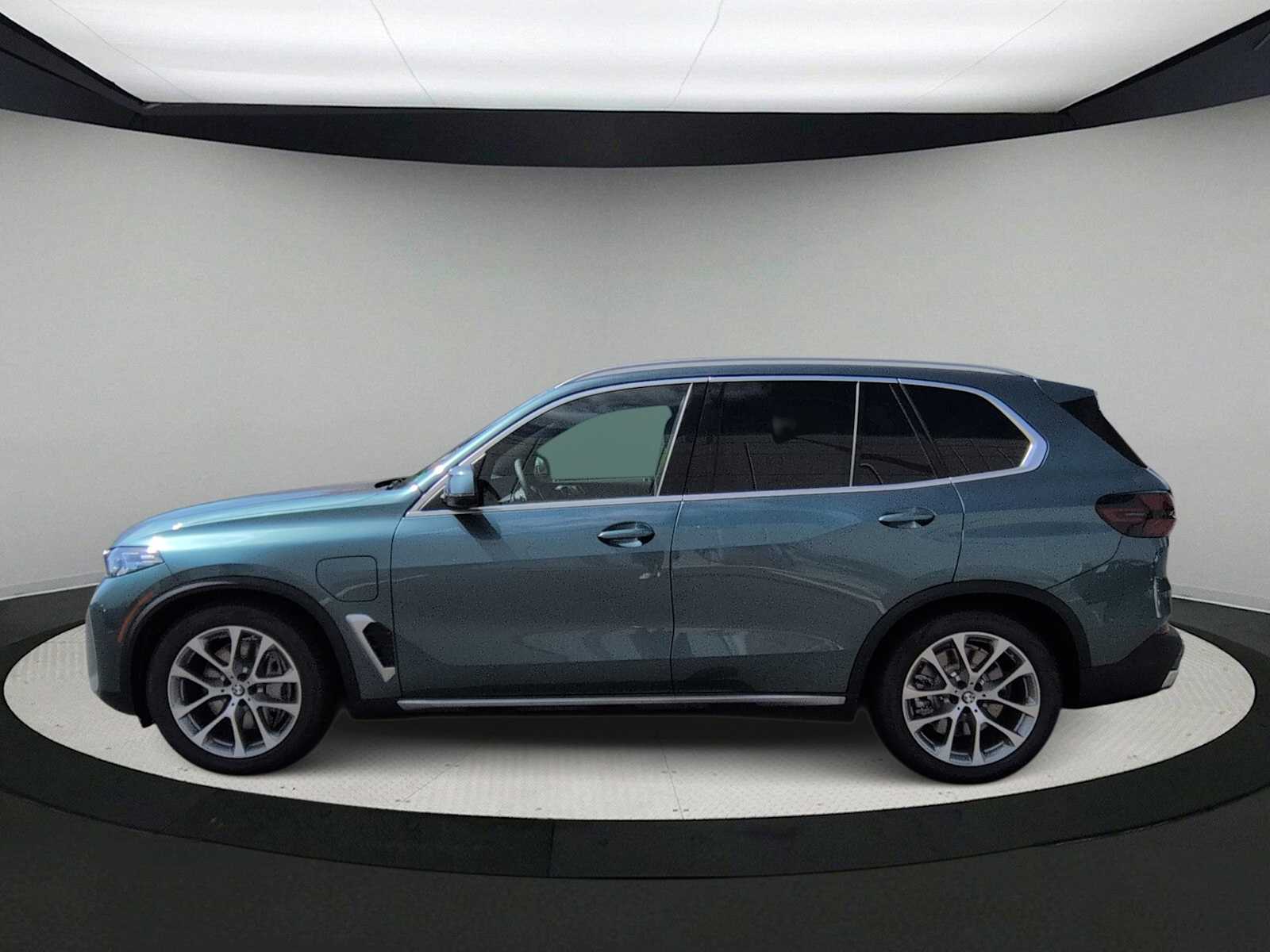 Thumbnail: 2026 BMW X5 - 5