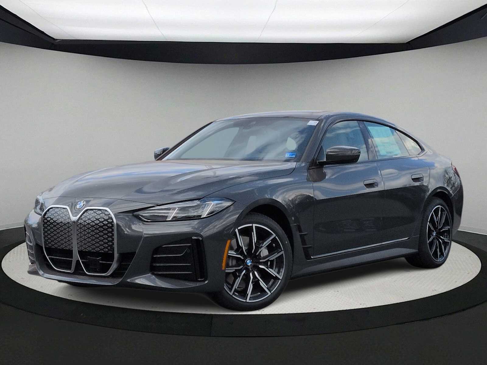 Thumbnail: 2026 BMW i4 - 1