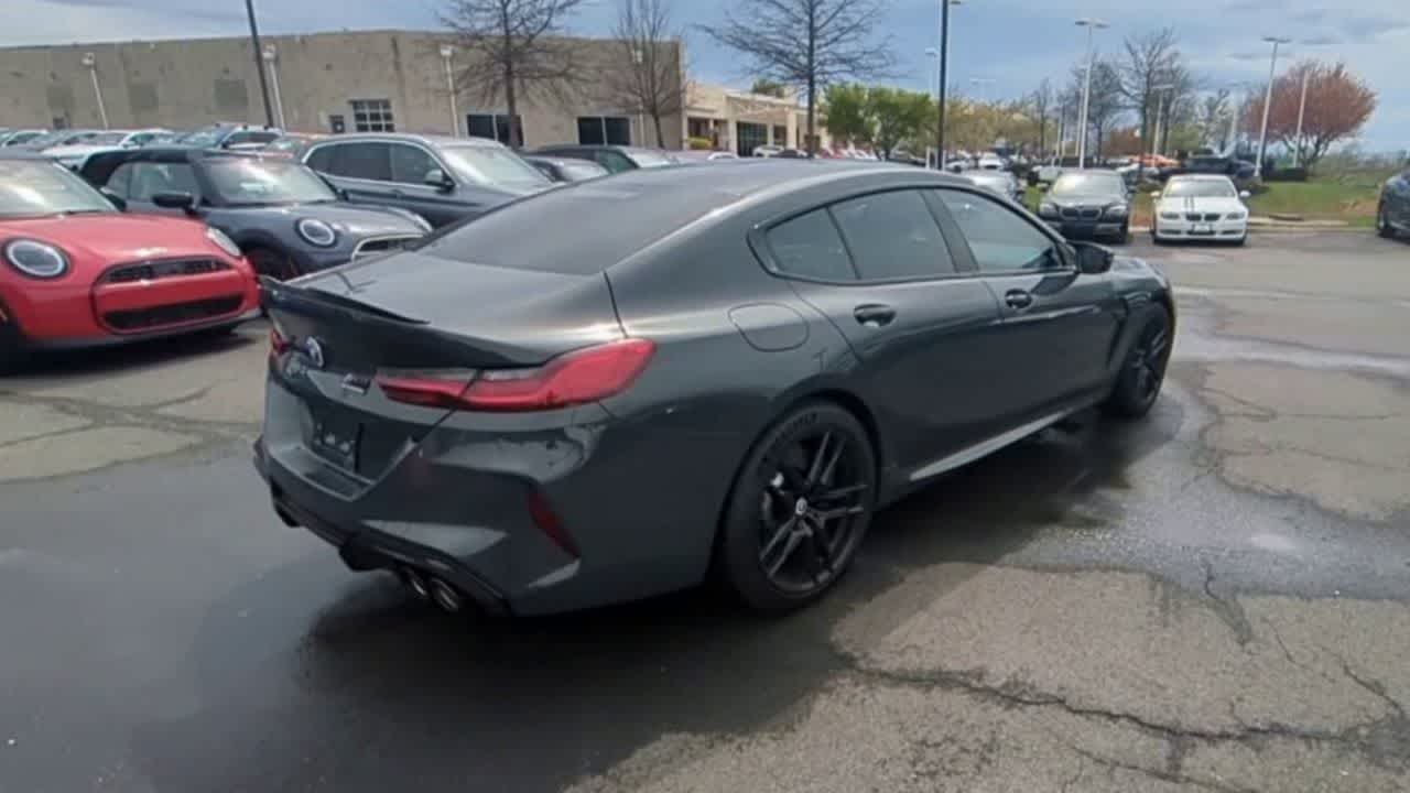 Thumbnail: 2024 BMW M8 - 8