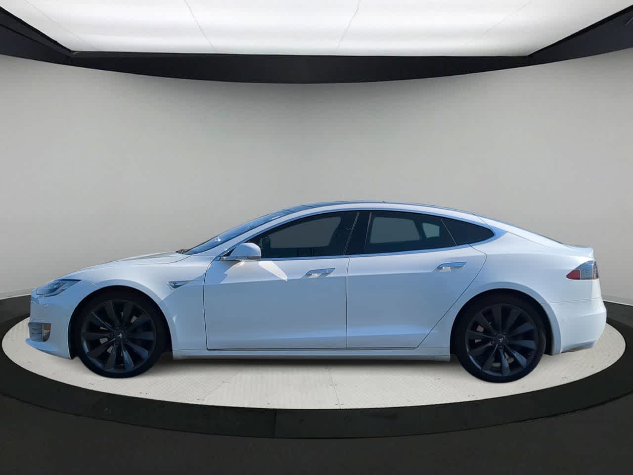 Thumbnail: 2016 Tesla Model S - 5