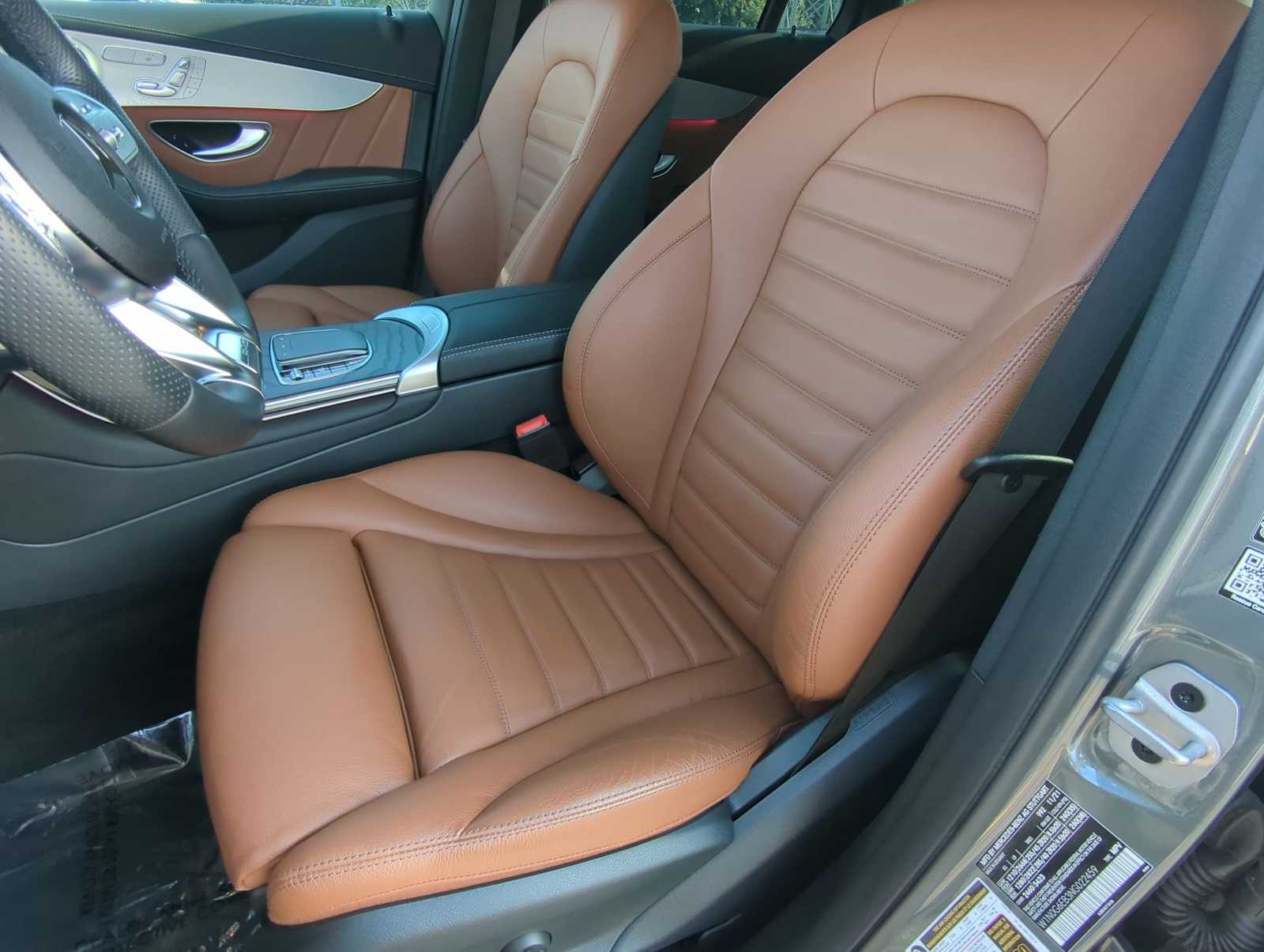 Thumbnail: 2022 Mercedes-Benz GLC - 16