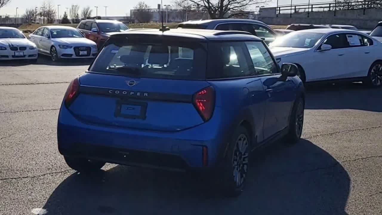 Thumbnail: 2025 MINI Cooper Hardtop - 7