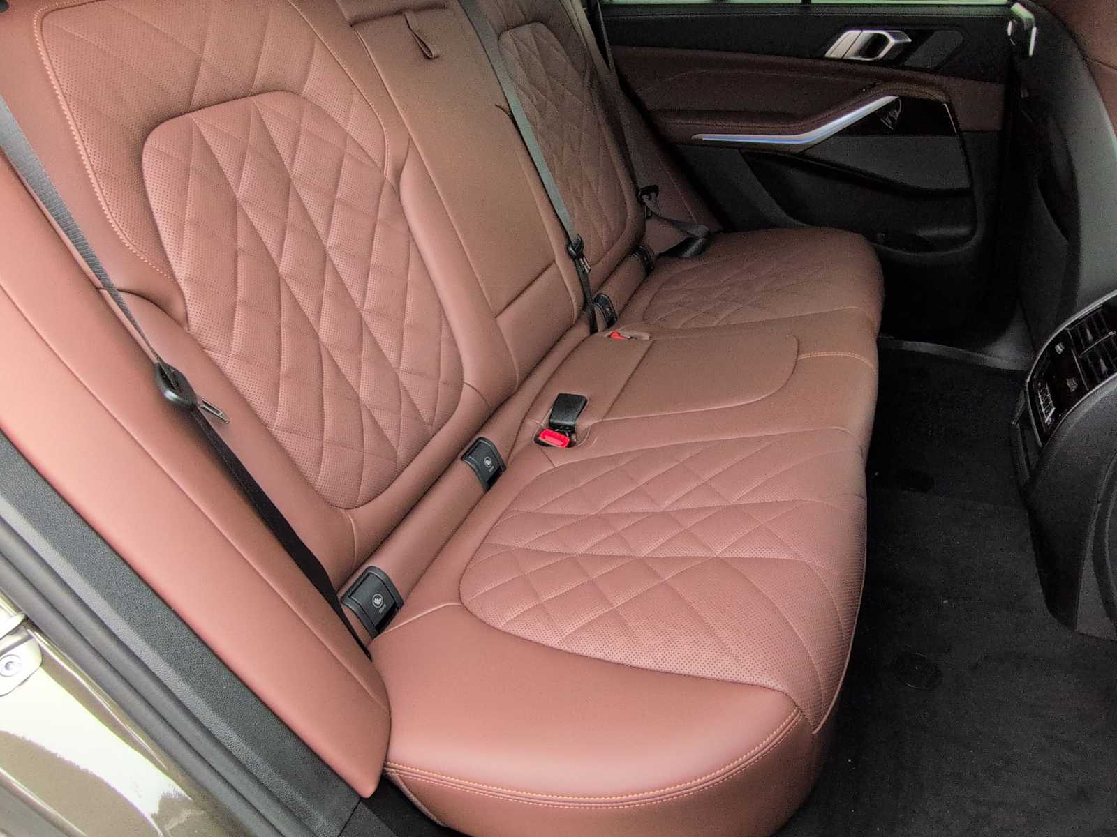 Thumbnail: 2026 BMW X5 - 21