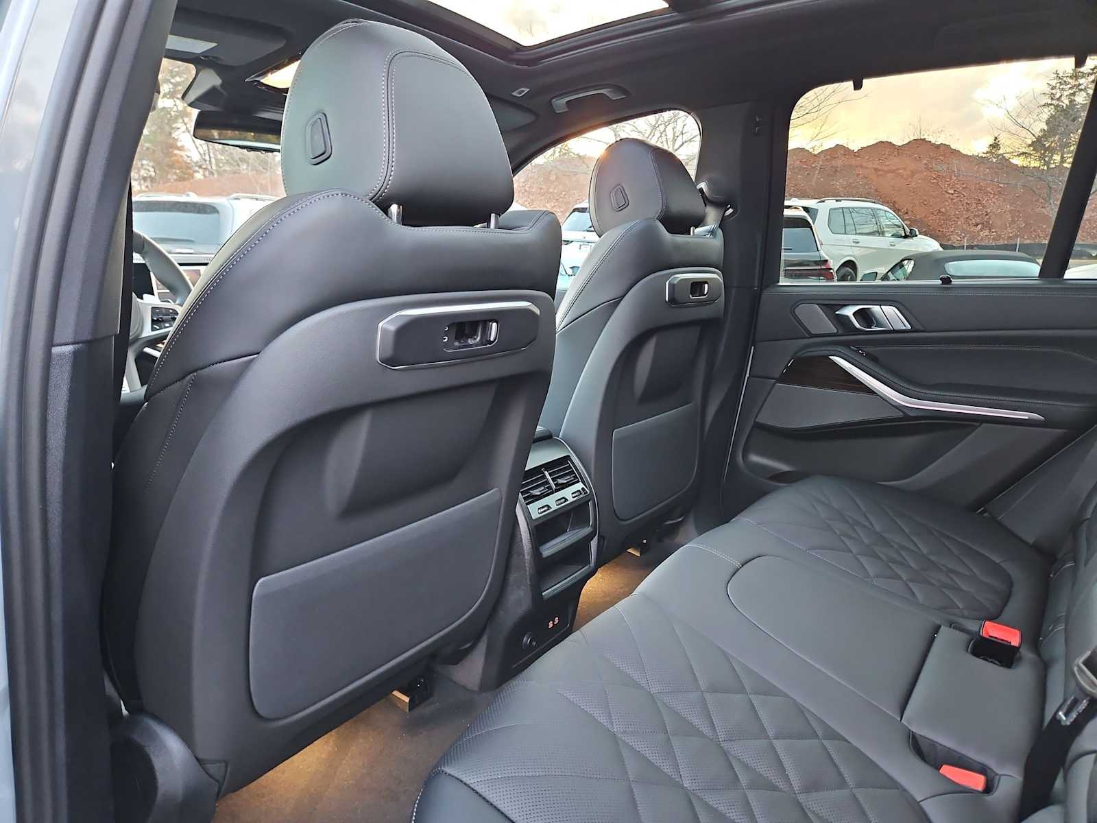 Thumbnail: 2026 BMW X5 - 19