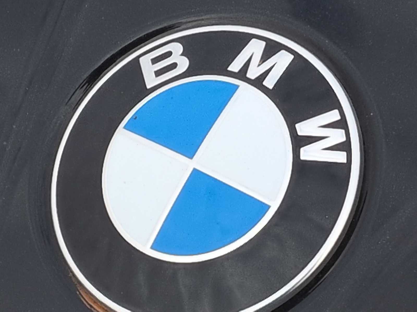 Thumbnail: 2026 BMW M5 - 12