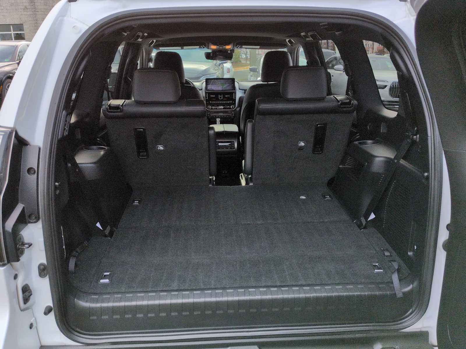 Thumbnail: 2023 Lexus GX - 36