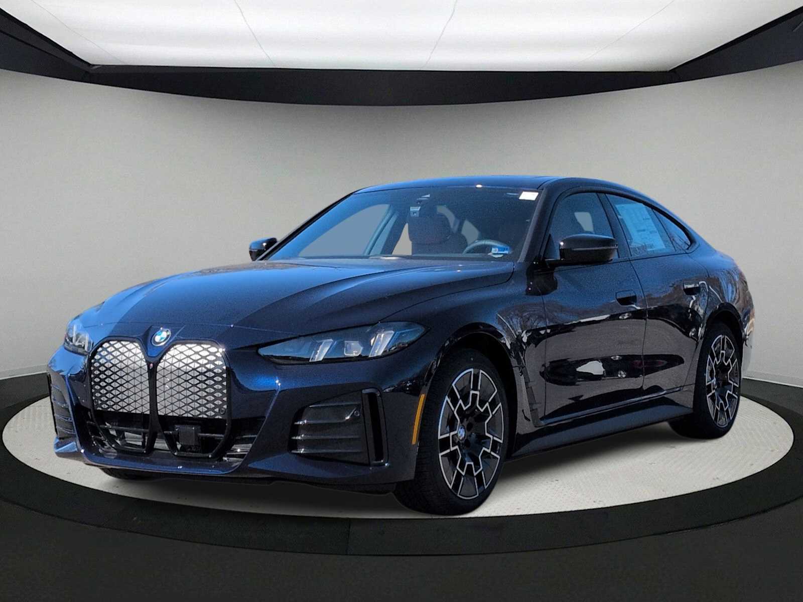 Thumbnail: 2026 BMW i4 - 4