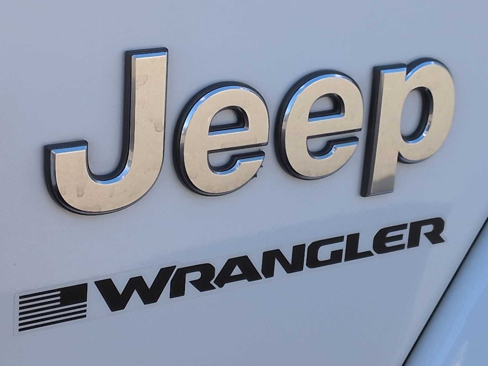 Thumbnail: 2024 Jeep Wrangler - 14