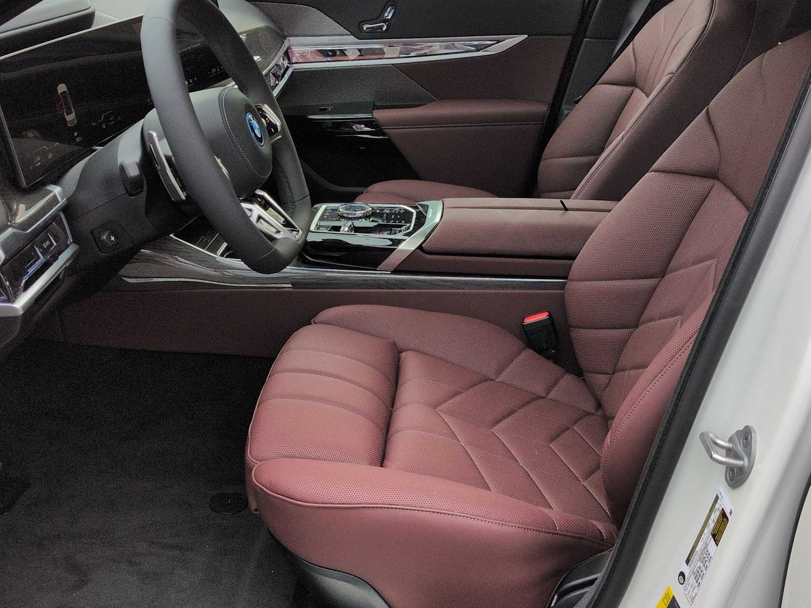 Thumbnail: 2026 BMW 7 Series - 17