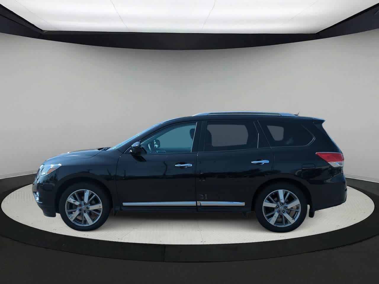 Thumbnail: 2016 Nissan Pathfinder - 5
