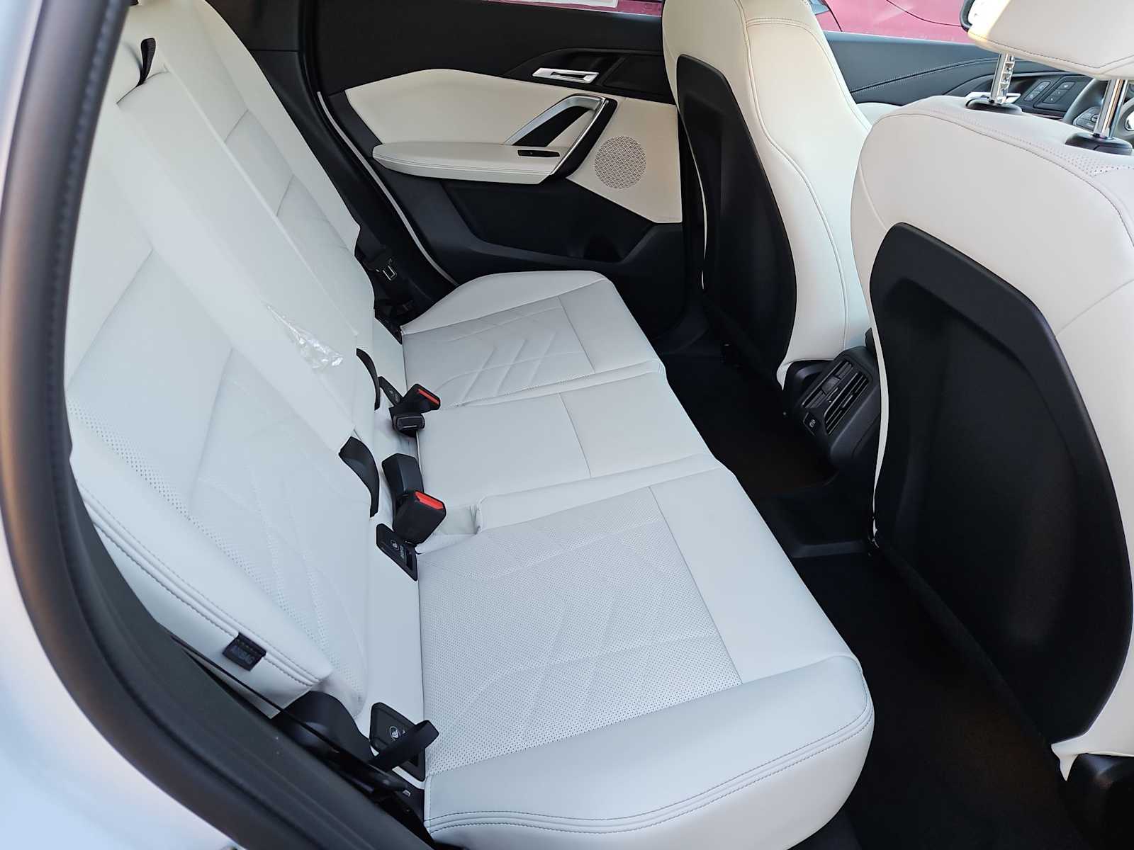 Thumbnail: 2026 BMW X1 - 19