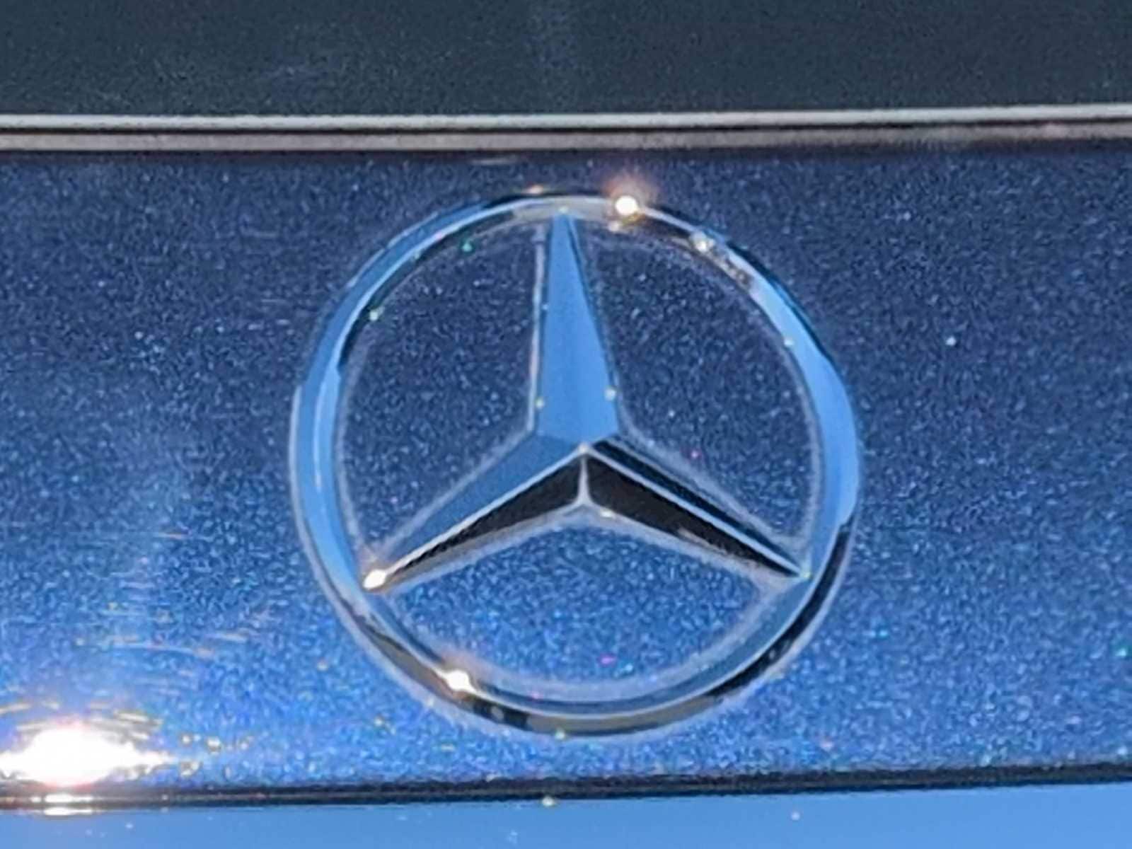 Thumbnail: 2017 Mercedes-Benz E-Class - 12