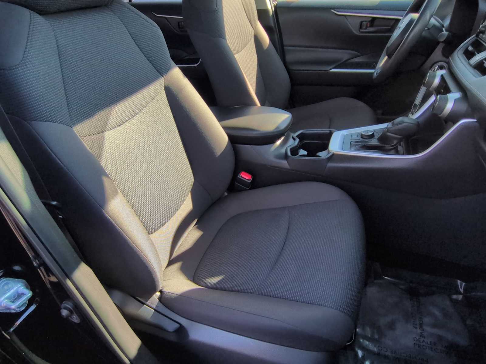 Thumbnail: 2021 Toyota RAV4 - 21