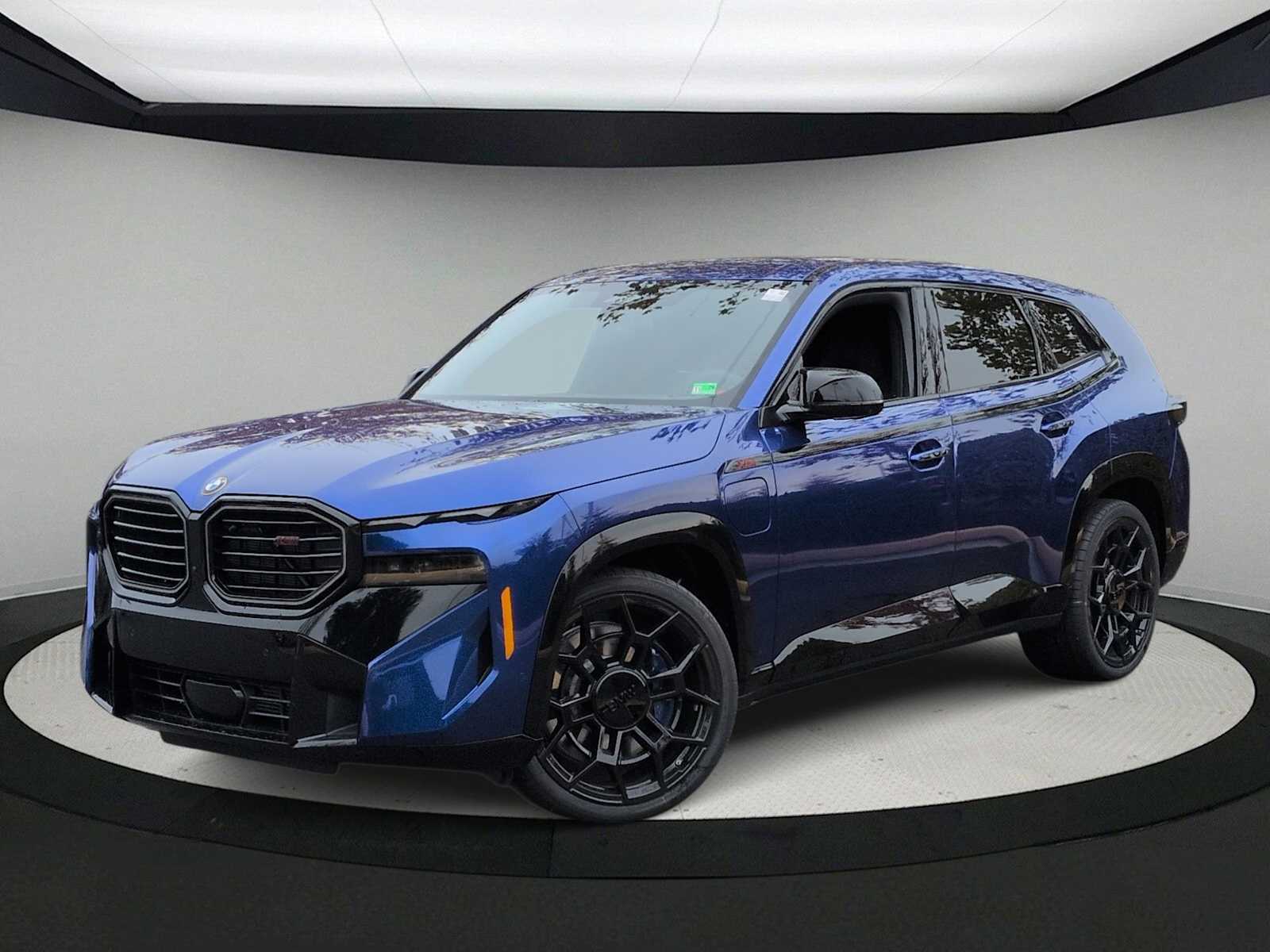 Thumbnail: 2026 BMW XM - 1