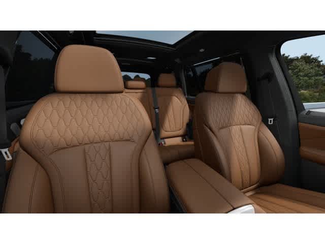 Thumbnail: 2026 BMW X7 - 11