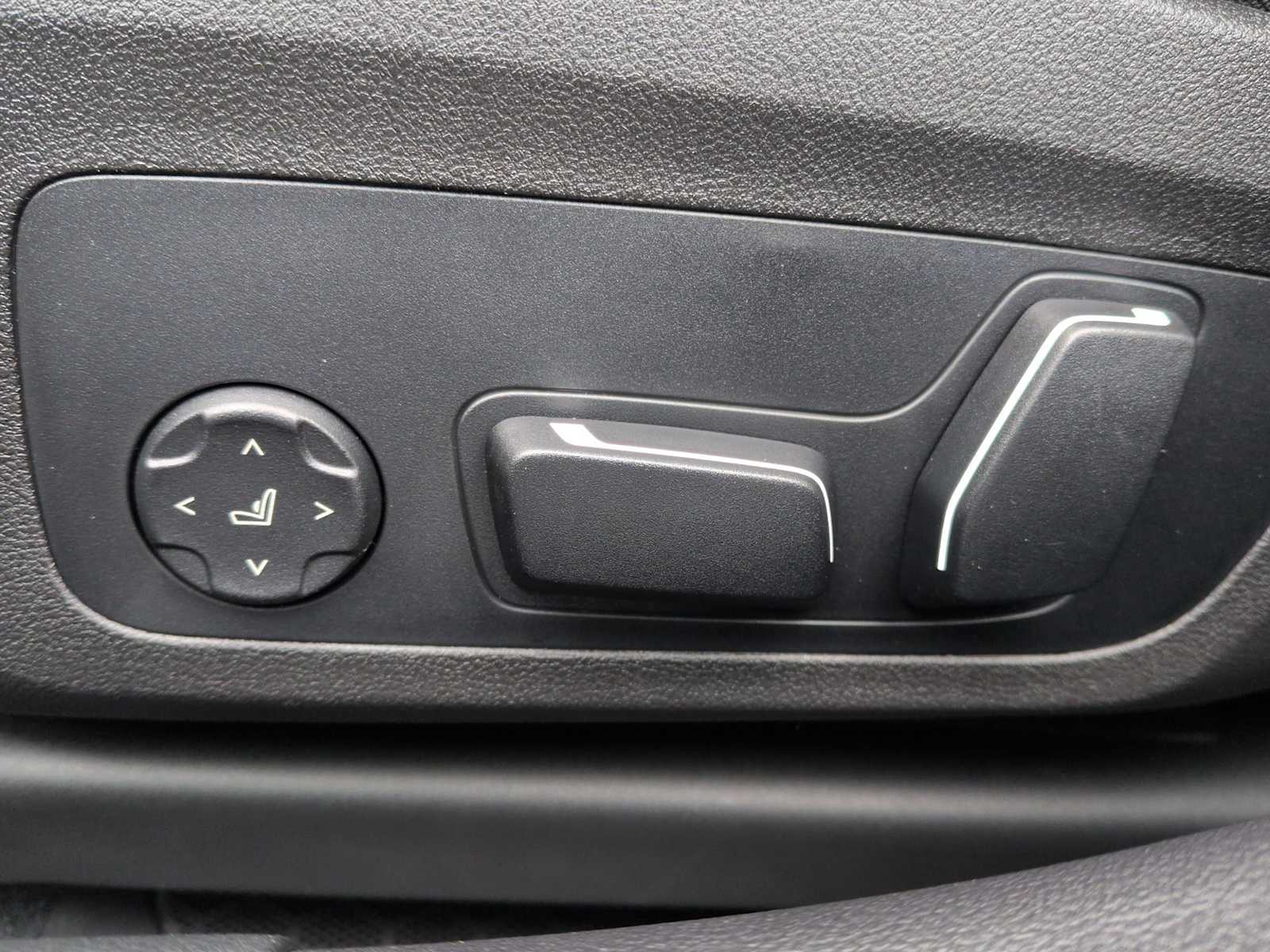 Thumbnail: 2026 BMW 3 Series - 18