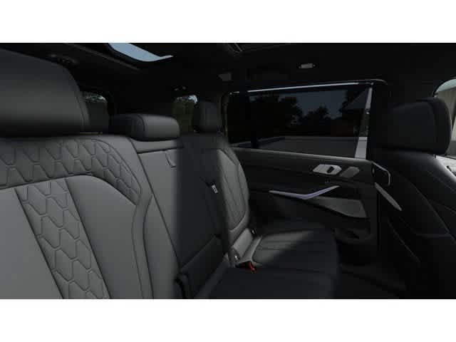 Thumbnail: 2027 BMW X7 - 12
