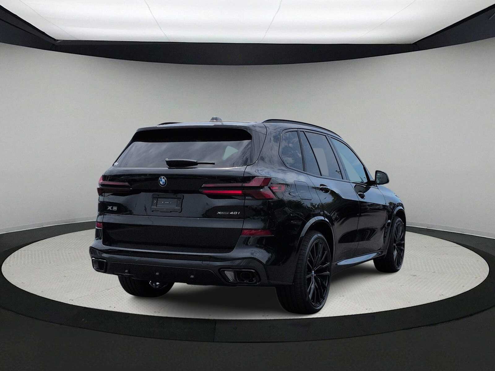 Thumbnail: 2026 BMW X5 - 8