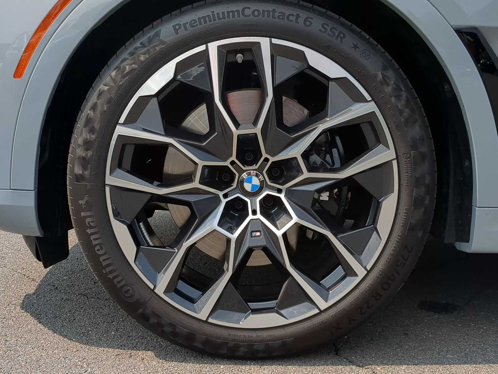 Thumbnail: 2024 BMW X7 - 14