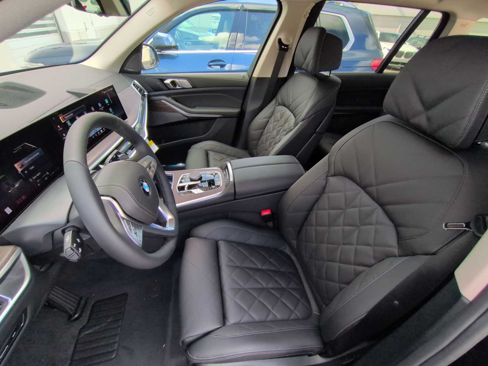 Thumbnail: 2026 BMW X7 - 17