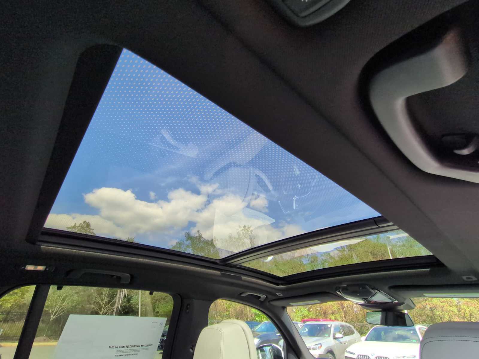 Thumbnail: 2026 BMW X5 - 23