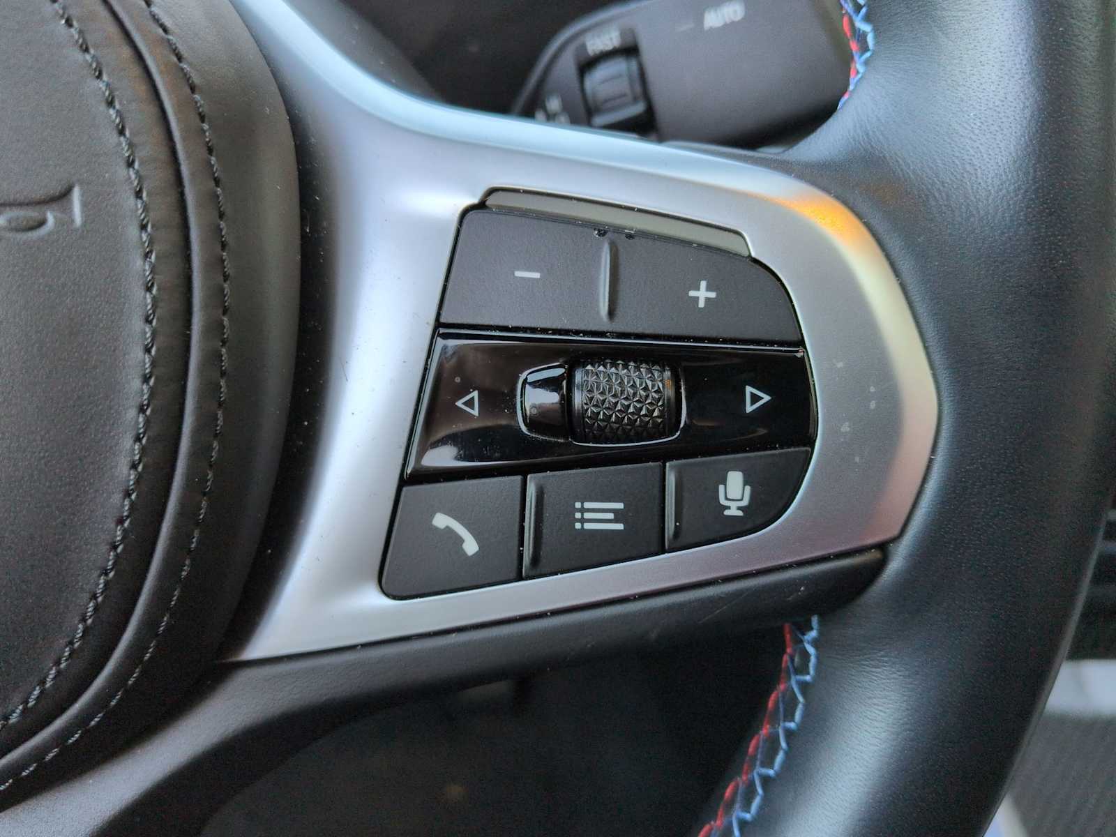 Thumbnail: 2023 BMW i4 - 27