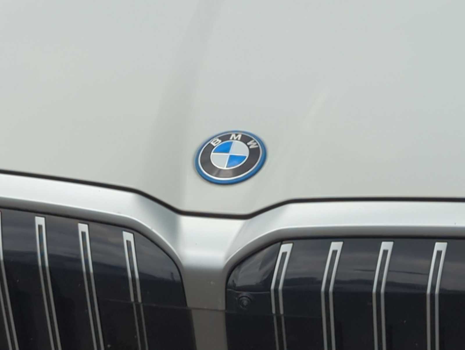 Thumbnail: 2024 BMW i5 - 11