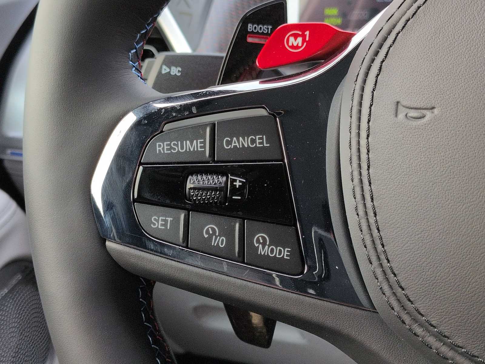 Thumbnail: 2026 BMW XM - 24