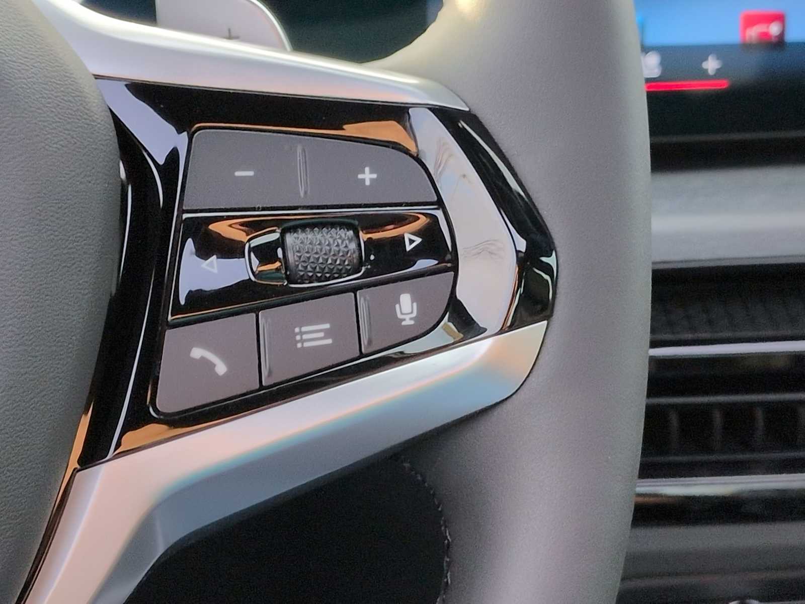 Thumbnail: 2026 BMW 3 Series - 27