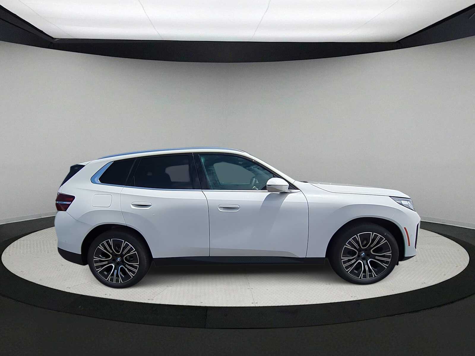 Thumbnail: 2025 BMW X3 - 9