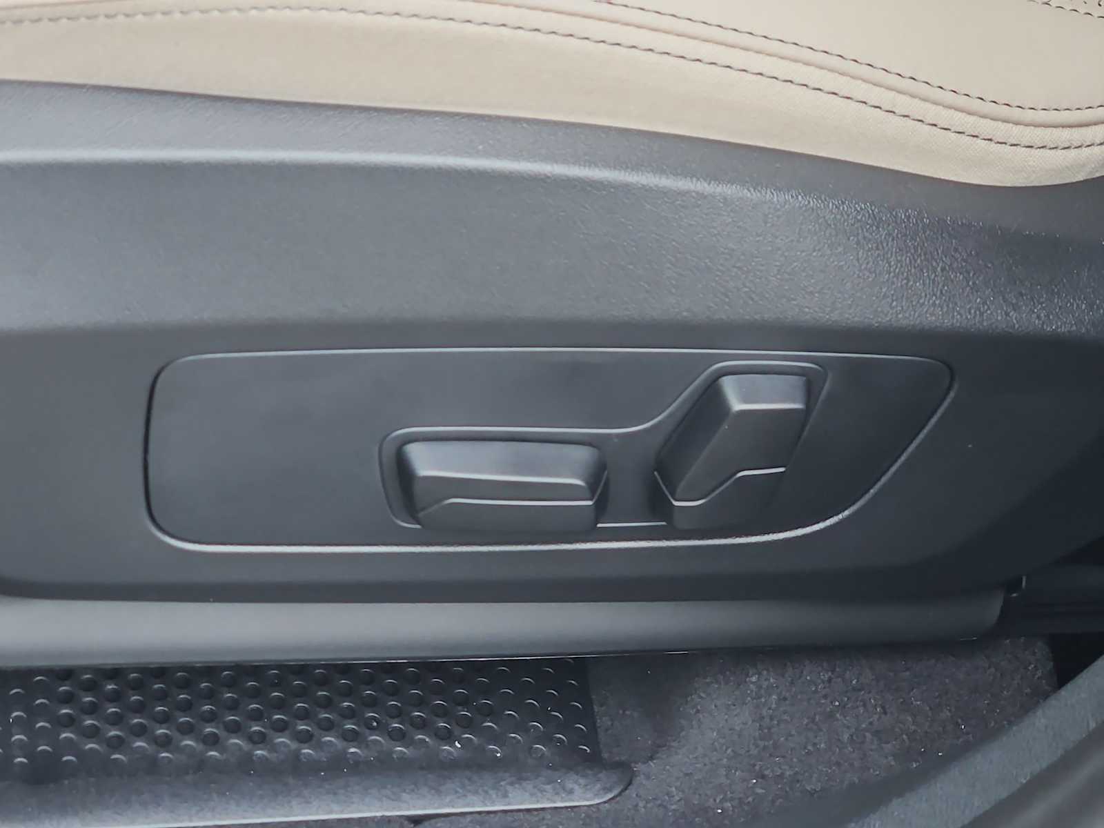 Thumbnail: 2025 BMW X1 - 17