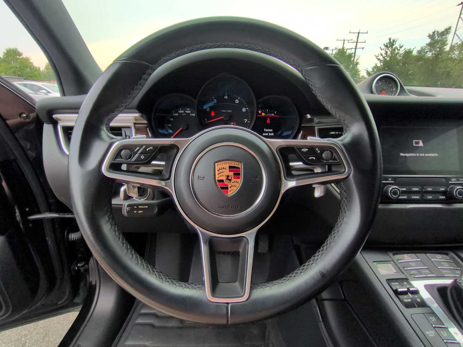 Thumbnail: 2018 Porsche Macan - 24