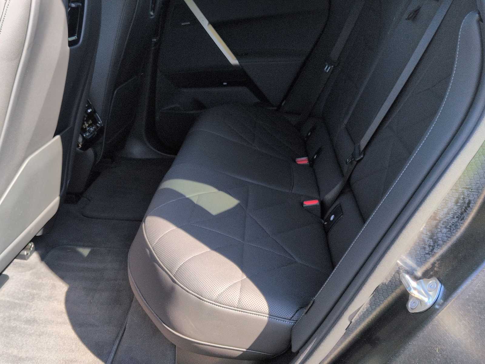 Thumbnail: 2024 BMW iX - 20