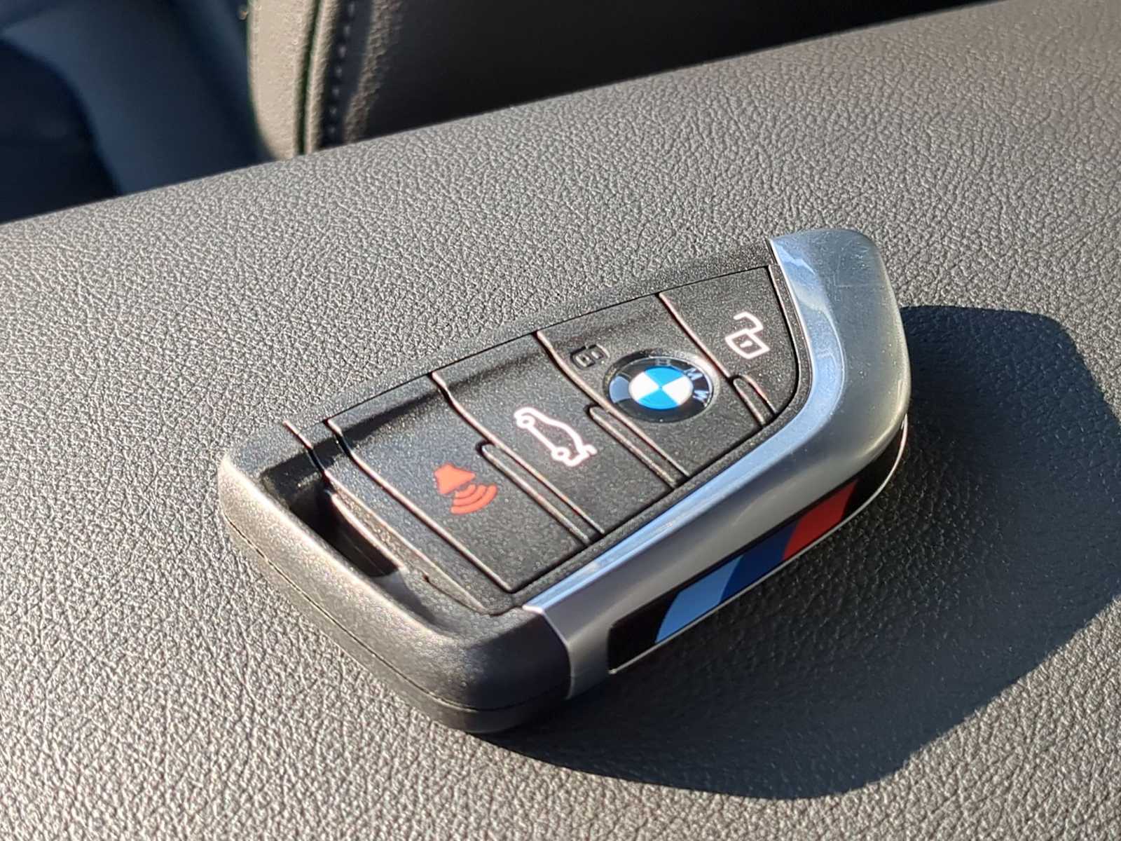 Thumbnail: 2026 BMW 3 Series - 38